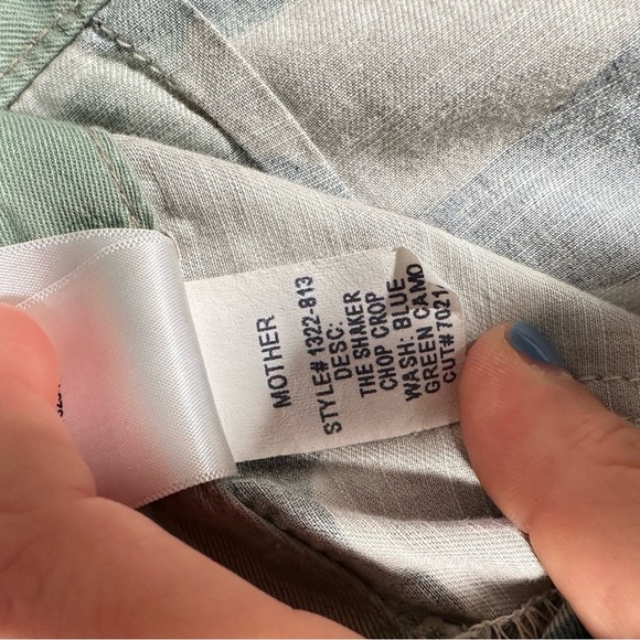 MOTHER The Shaker Chop Crop High Waist Straight Ankle Crop Jeans in camo - Picture 13 of 16